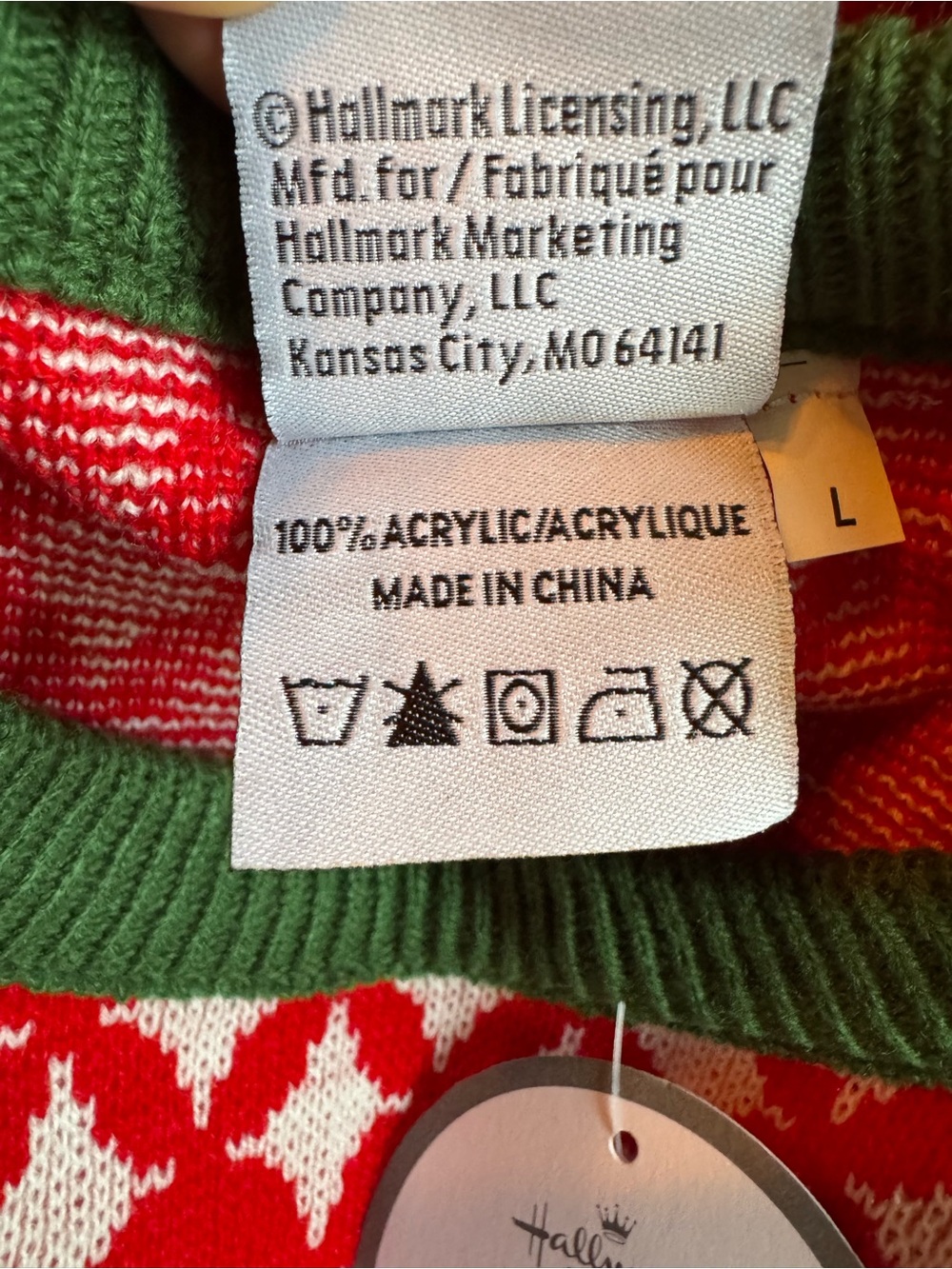 Hallmark Channel Christmas Ugly Sweater Movie Watching Sweater large NWT - Picture 8 of 8